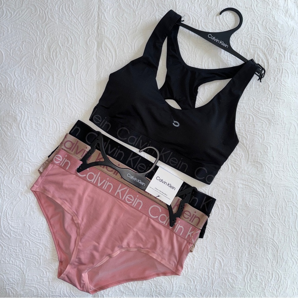 Calvin Klein wide band bralette & 3-pack bikini